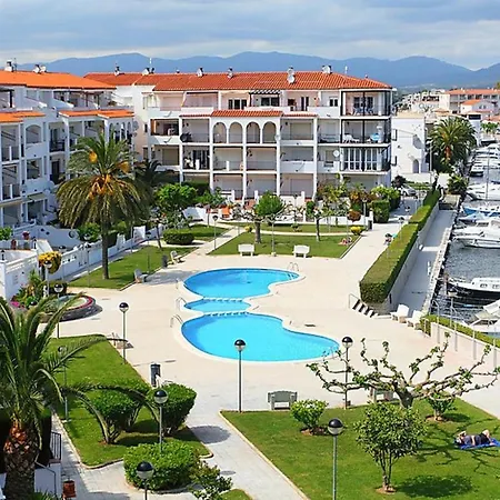 Sant Mauricio Apartment Empuriabrava